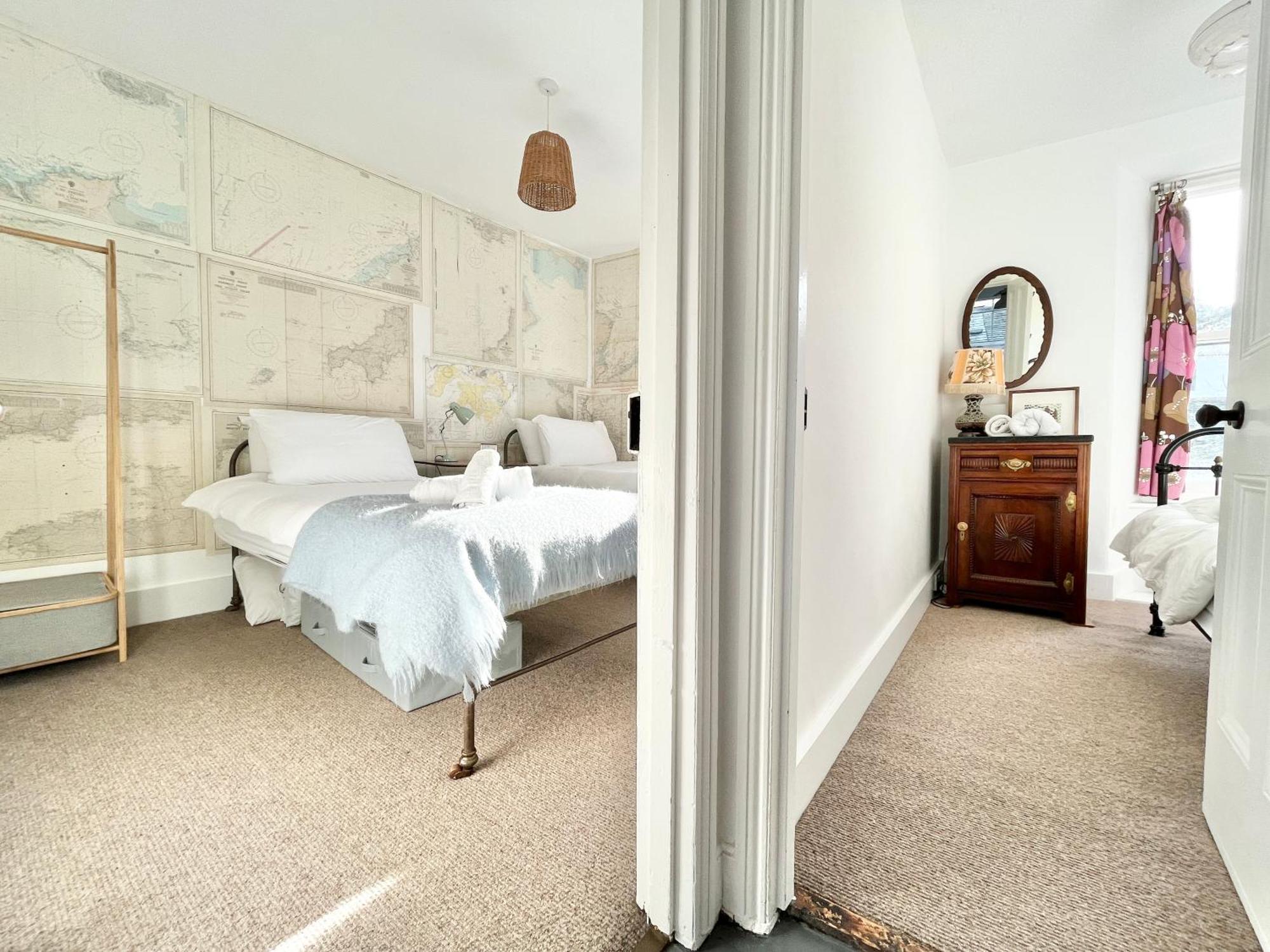 Janies Cottage~ Mousehole~Eclectic Interiors & Vintage Charm Eksteriør billede
