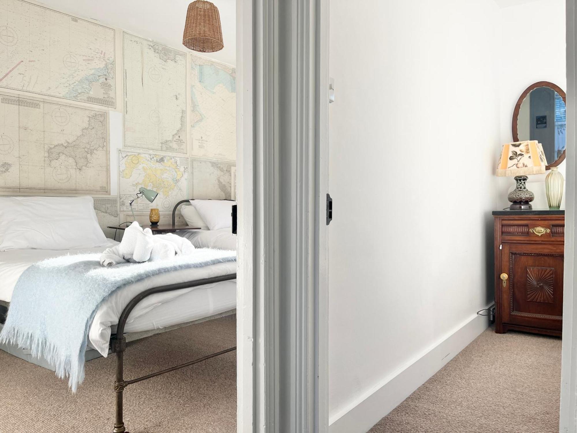 Janies Cottage~ Mousehole~Eclectic Interiors & Vintage Charm Eksteriør billede