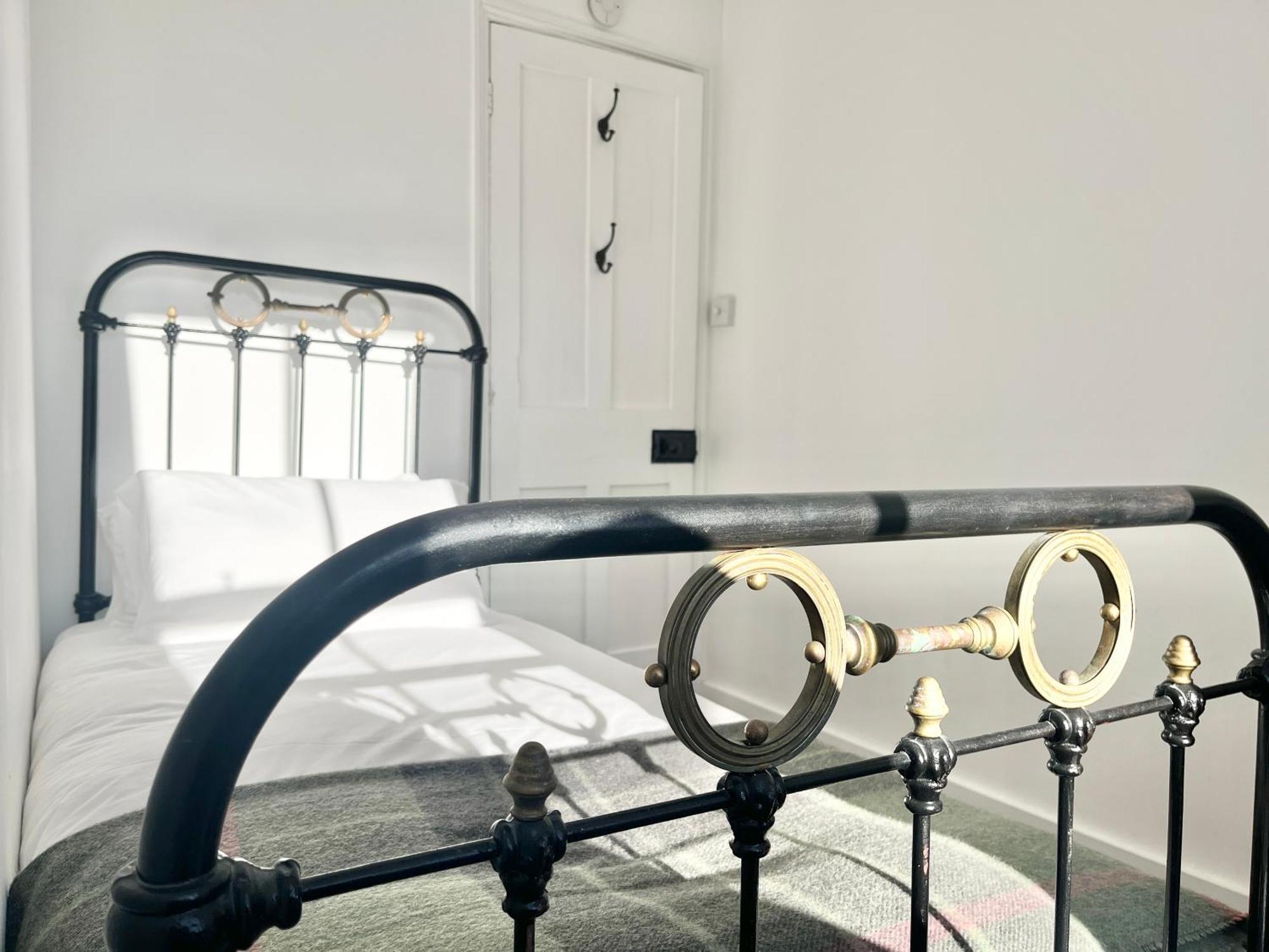 Janies Cottage~ Mousehole~Eclectic Interiors & Vintage Charm Eksteriør billede